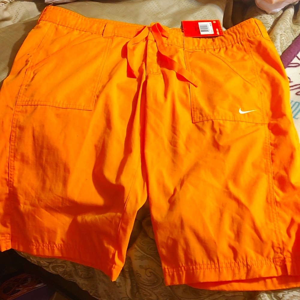 Brand New Tennessee Nike shorts